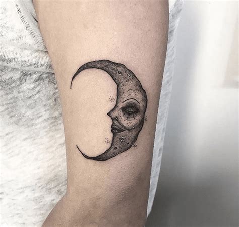 Update 96 About Geometric Moon Tattoo Meaning Super Cool Indaotaonec