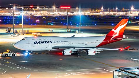 Free Stock Photo Of Airport Night Boeing 747 Qantas