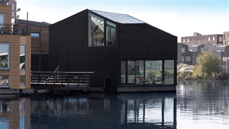 I29 Architects Designs Home For A Eco Friendly Floating Community In