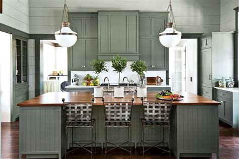 In the above kitchen, there was a heck of a lot of wood grain going on. 7 Paint Colors We're Loving for Kitchen Cabinets in 2020 ...