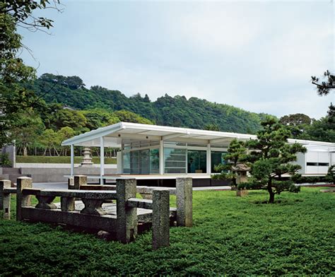 Traditional Japanese House Design In Modern Style By Foster Partners