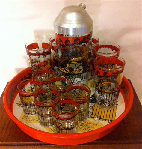 Set Of S Hazel Atlas Cocktail Shaker Glasses And Tray Mad