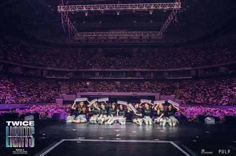 Twice Group Photo From Their World Tour TWICELIGHTS In Manila R Twicemedia