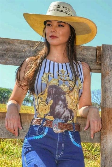 Pin De Ricardo Rojas Em Vaqueras Hermosas Roupas Country Para Meninas Moda Country Feminina