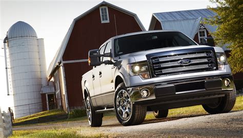 2013 Ford F 150 Unveiled Gets Some Design Upgrades And New Options