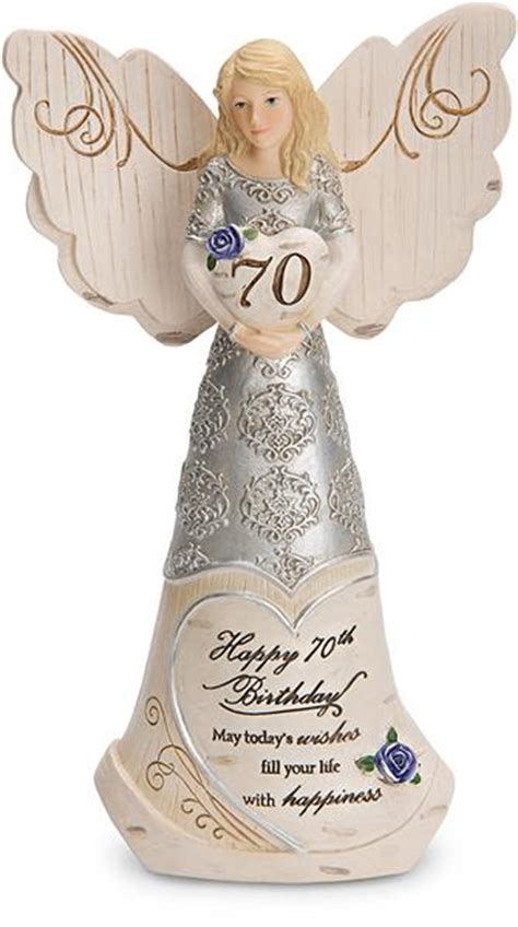 Gift ideas for 70 year old woman birthday. 20 Best Birthday Gifts For A 70-Year-Old Woman | HaHappy ...