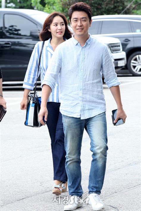 박지윤최동석 결혼 14년만 이혼 각자의 자리서 부모로 응원 공식