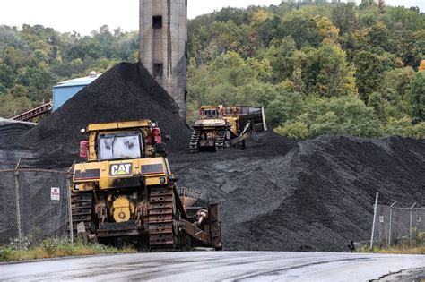 Pennsylvania Coal Miners Back Trump Over Biden Even As Mines Struggle
