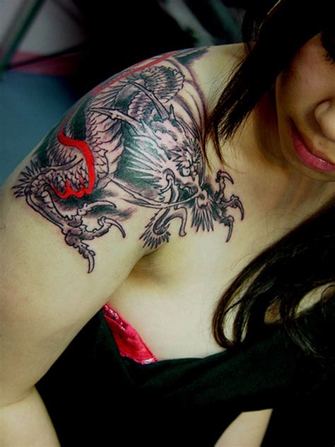 77 Awesome Dragon Shoulder Tattoos