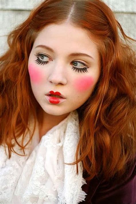Maquillage De Halloween Minimaliste Dinspiration Fashion Doll Face