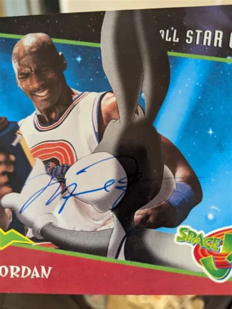 michael jordan and bugs bunny upper deck jumbo space jam card auto michael jordan 500 00 picclick