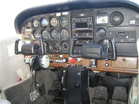 Instrument Panel Of Cessna 172 Skyhawk Flickr Photo Sharing