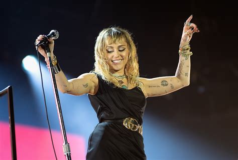 Miley Cyrus Pläne 2020 Neues Album Festival Auftritte Und Mehr