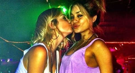 Vanessa Hudgens And Ashley Benson On Video With A Stripper