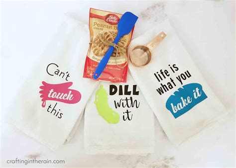 Cute Kitchen Towels T Set With Iron On Vinyl Crafting In The Rain