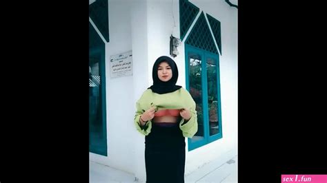 Hijab Pamer Bh Free Sex Photos And Porn Images At Sex1fun