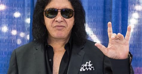 Gene Simmons Responds To Claims He Cant Trademark Rock Hand Gesture