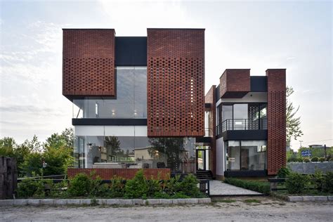 Maziar Brick House Naghshe Khak Architectural Group Arch O Com Modern Brick House Facade