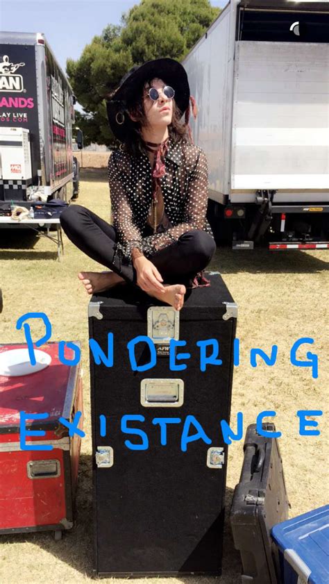 Welcome to the new renaissance. Emerson Barrett | Palaye royale, Emerson barrett, Emerson ...