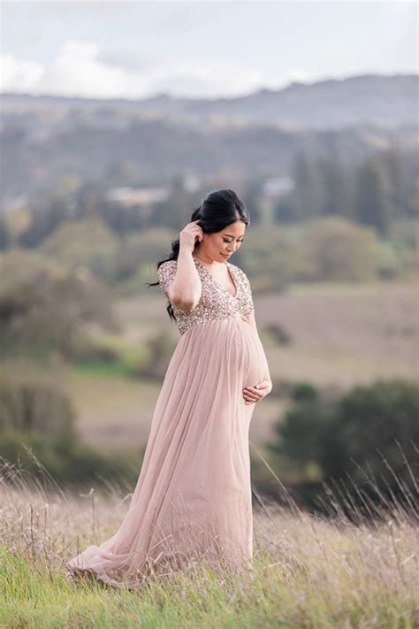 Amys Dreamy Outdoor Maternity Photos