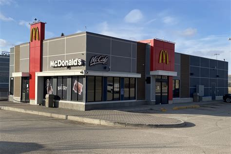 Mcdonalds Location Closes After Employee Tests Positive For Covid 19