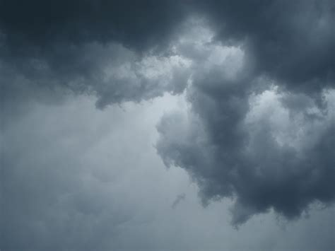 무료 이미지 구름 비 분위기 어두운 낮 날씨 적운 뇌우 폭풍우가 내린 하늘 기상 현상 2816x2112