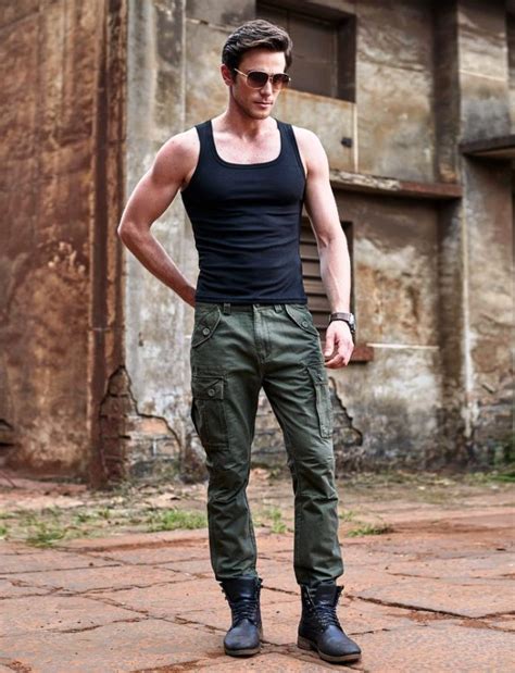 Amazing Cargo Pants Outfit Ideas For Men To Try This Year Instaloverz