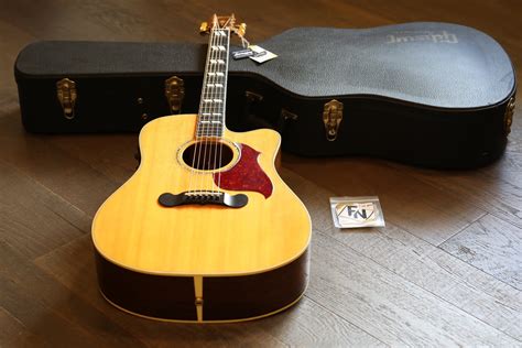 2008 Gibson Songwriter Deluxe Ec Natural Acoustic Electric Cutaway