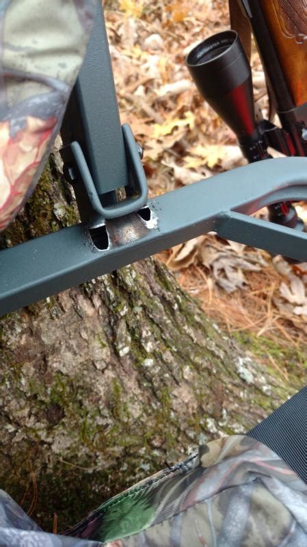 Guide Gear Deluxe Tree Stand Seat 885344171735 Hunting And Fishing Sports