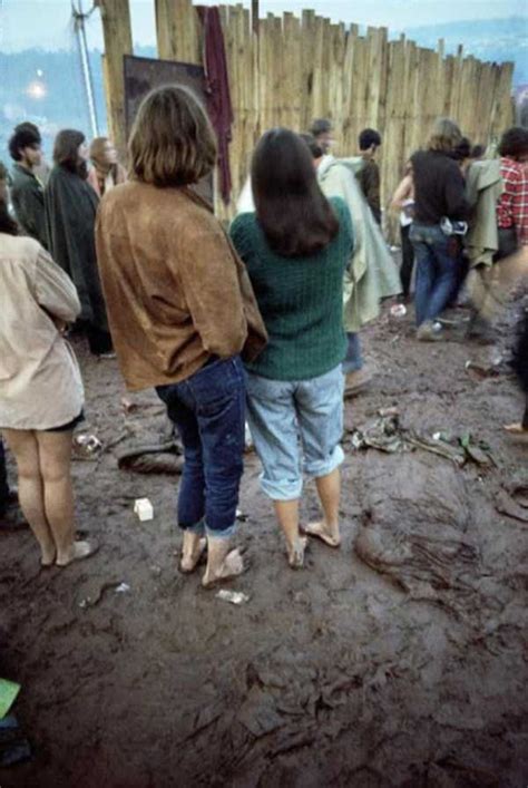 Interesting Photos From The Legendary Woodstock Festival
