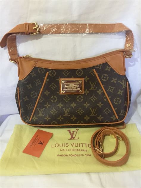 Louis Vuitton Thames Pm Monogram Canvas Shoulder Bag Luxury Bags