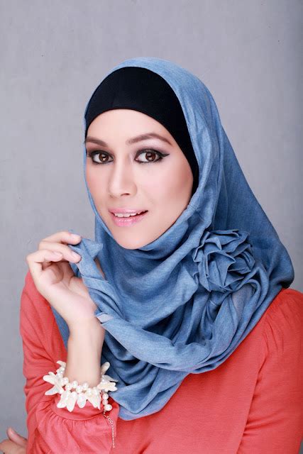 Top 20 Artis Bertudung Tercantik Di Malaysia