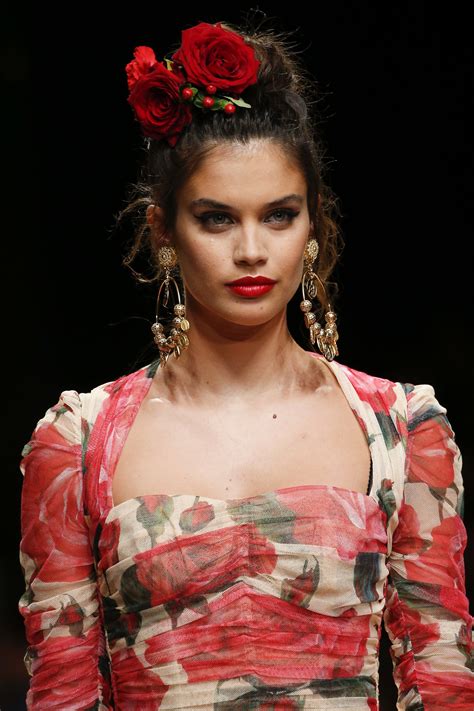 Dolce And Gabbana Spring 2019 Ready To Wear Fashion Show Dolce And