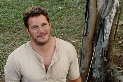 Jurassic Worlds First Clip Gives Us A Look At Chris Pratt In Action