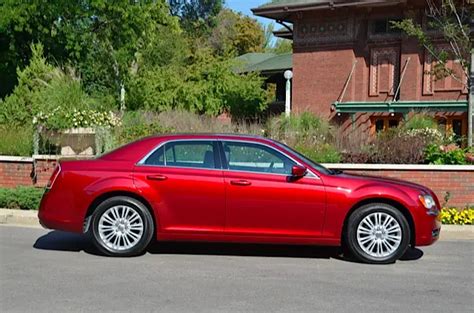 2014 Chrysler 300 Review By Larry Nutson