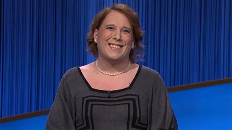 ‘jeopardy ’ Champion Amy Schneider Robbed In Oakland Ksnt 27 News