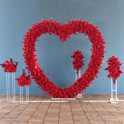 Red Heart Shaped Flower Row Flower Stand Set Flower Arrangement Wedding