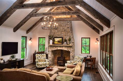 Stunningly Beautiful Farmhouse With Picturesque Smoky