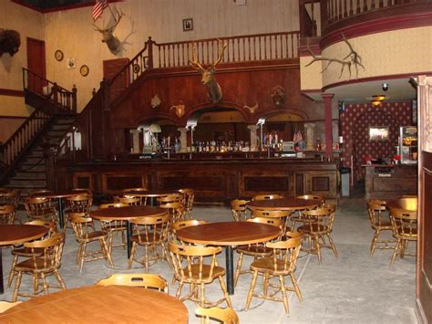 Ideas For An Old Fashion Saloon Bar Old Western Bar Stage Set
