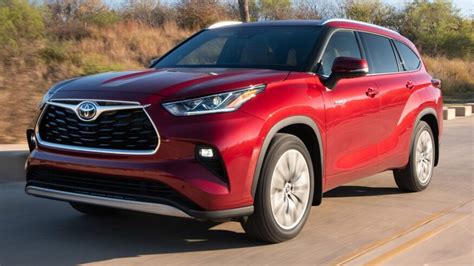 2021 Toyota Highlander Hybrid Prices Reviews And Photos Motortrend