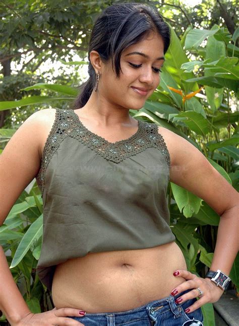 趙若伶 Sexy Meghana Raj Hot Tamil Actress