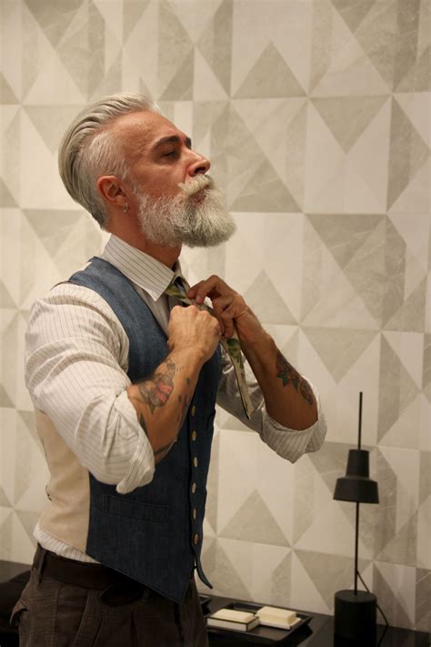 Alessandro Manfredini Capelli Uomo Hipster Barba E Baffi Uomo Moda