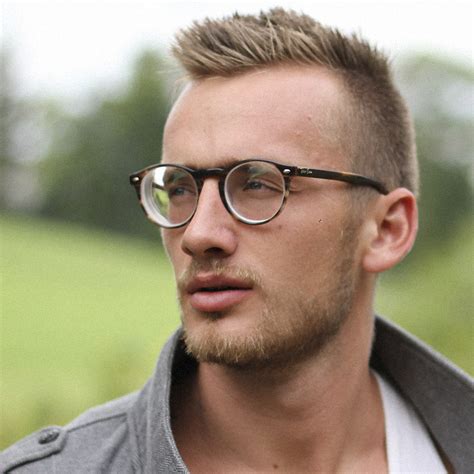 Men Wearing Glasses, and Men Wearing Thick Glasses, Nearsighted — guyswglasses ...