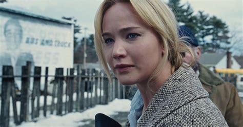 Watch The Teaser Trailer For Jennifer Lawrences New Movie Joy