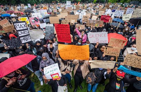 Aktuelle nachrichten, videos und bilder aus den bereichen politik, wirtschaft, kultur, unterhaltung und mehr für deutschland und die welt. Coronavirus in Deutschland: Experte: Demonstrationen ...