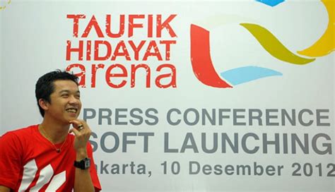 Taufik hidayat pernah bersinar di arena badminton dunia dan kini berurusan dengan kpk sebagai salah satu saksi. Taufik Hidayat Resmikan Pusat Pendidikan Badminton - Foto ...