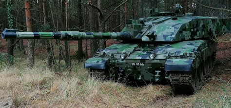 British Army Show Off New Tank Camouflage