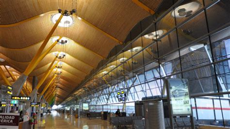 Madrid Barajas Adolfo Suárez Airport Is A 4 Star Airport Skytrax