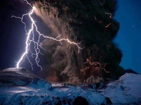 Iceland Volcano Lightning Volcano Photos Eyjafjallajökull Volcano