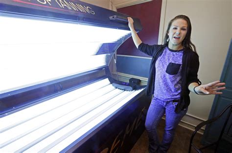 Bills Would Ban Teens From Indoor Tanning Beds